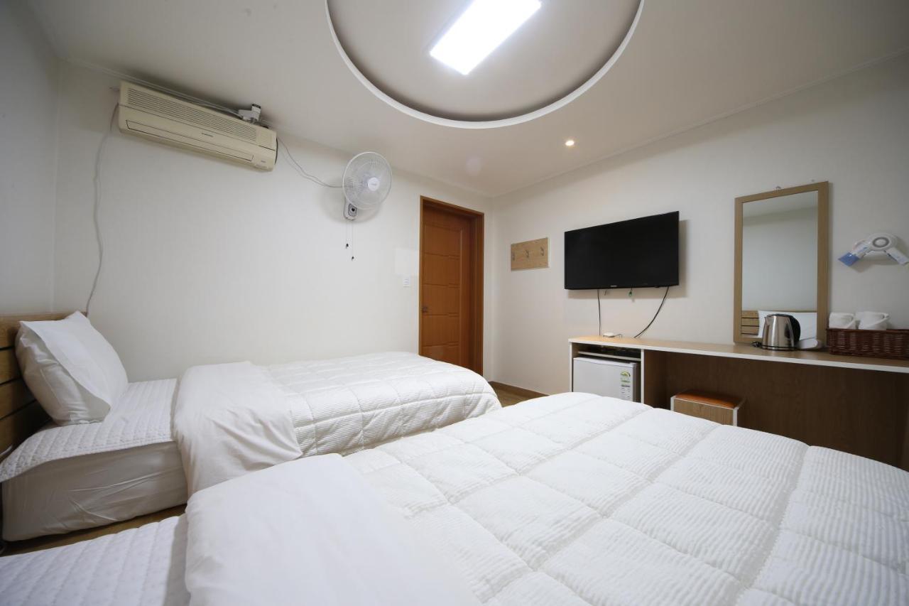 Uh Suite Gyeongju Exterior foto
